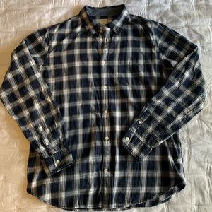 Men’s Gap Size L Plaid Button Down Shirt